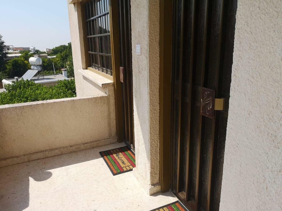Christos Apartments Dhrousha Екстериор снимка