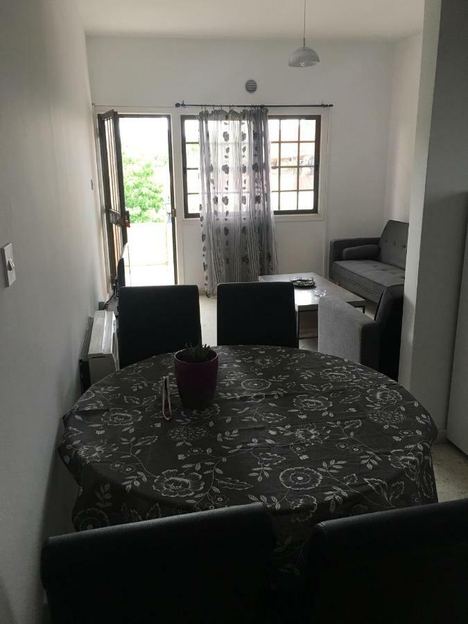 Christos Apartments Dhrousha Екстериор снимка